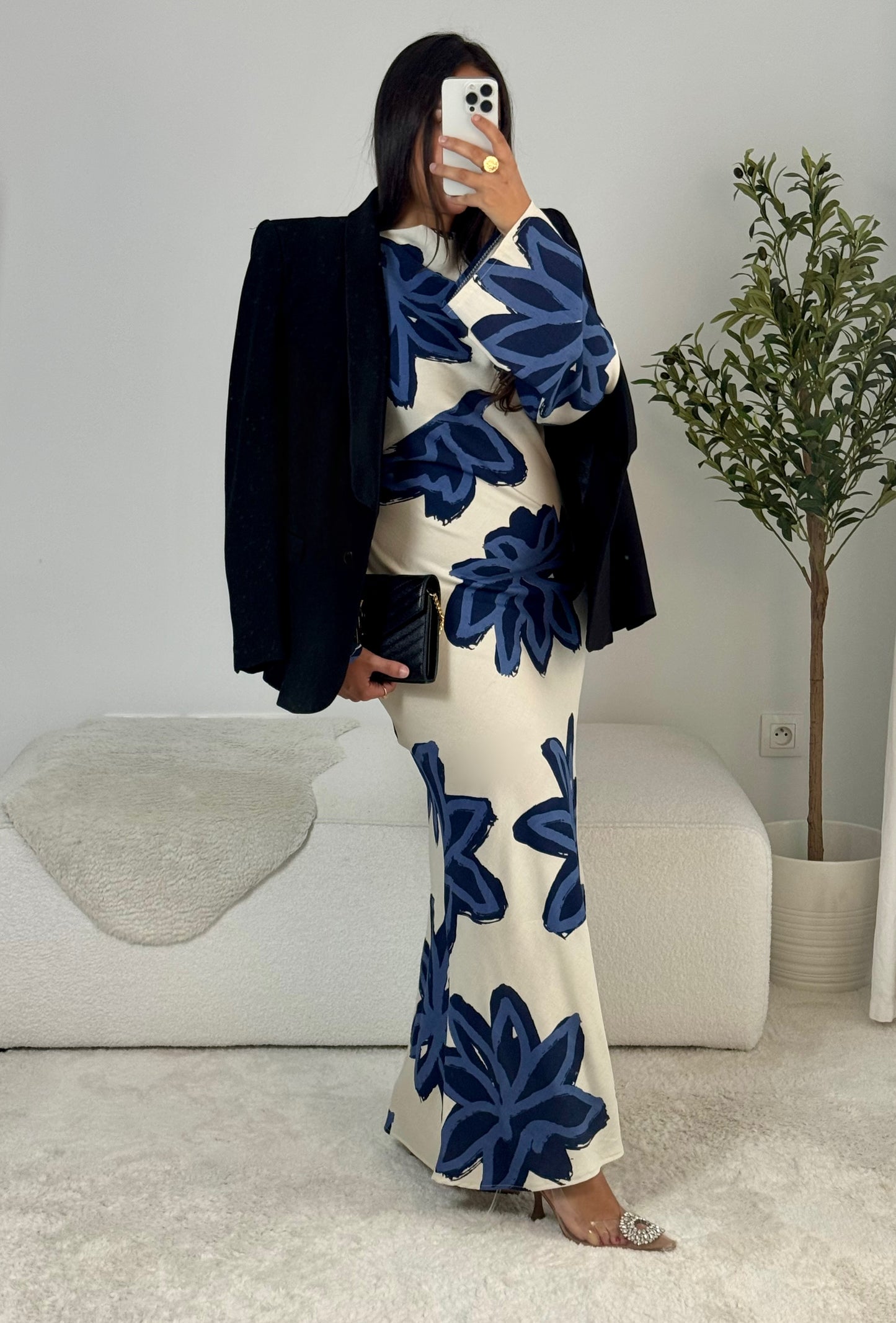 ROBE BRUSHFLOWER