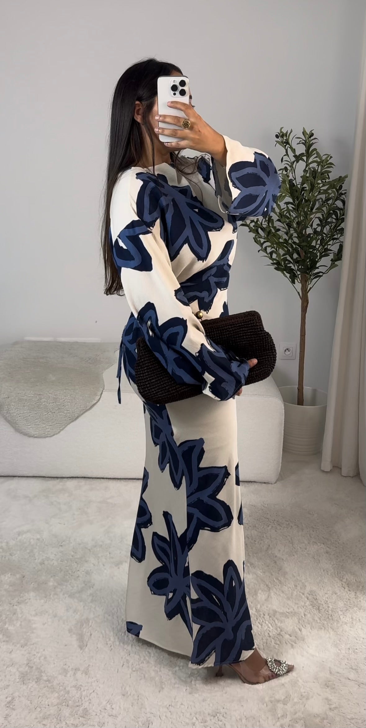 ROBE BRUSHFLOWER