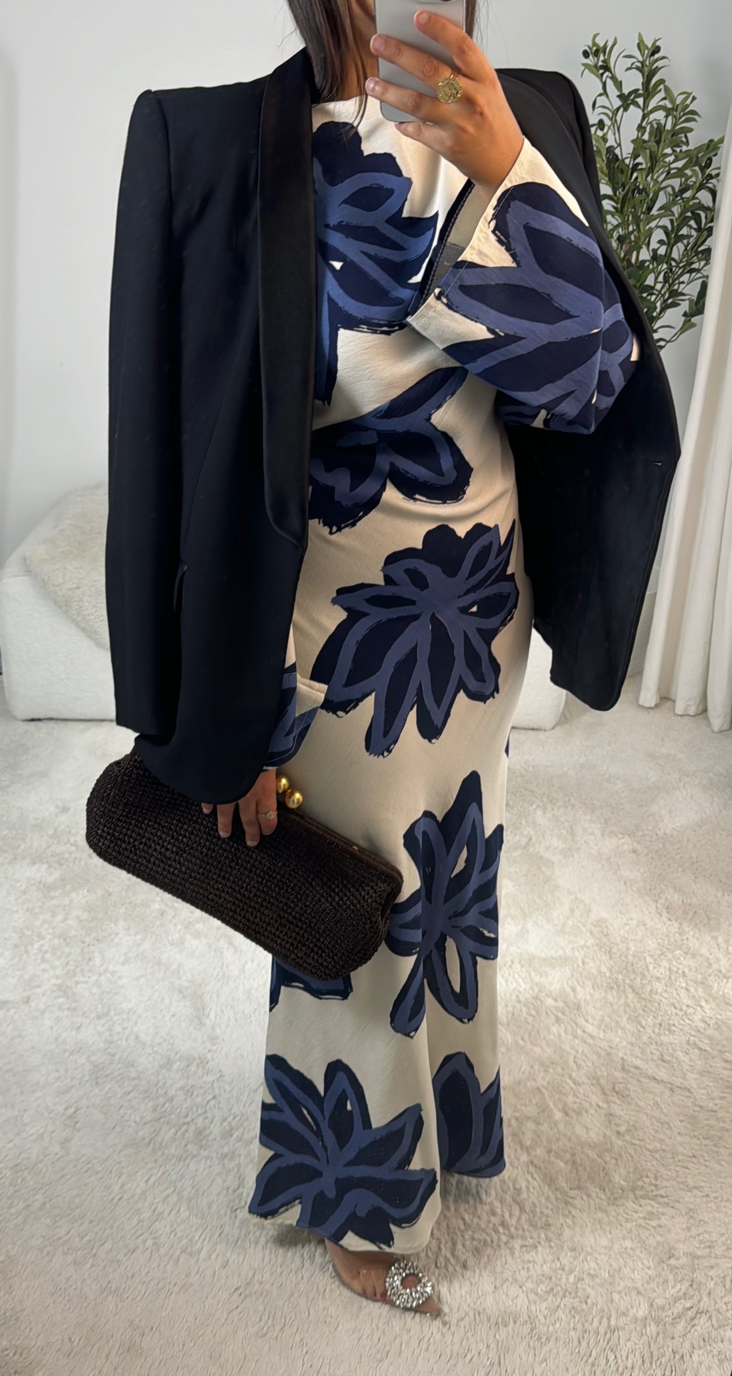 ROBE BRUSHFLOWER