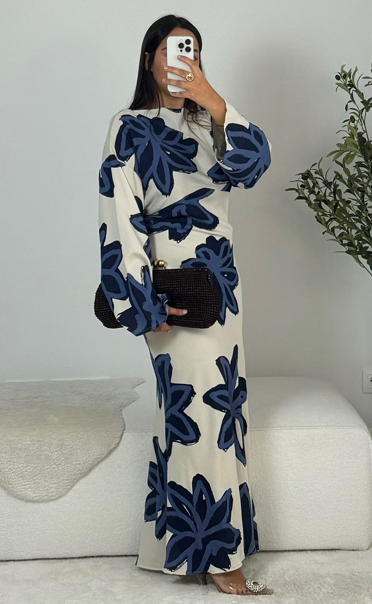 ROBE BRUSHFLOWER