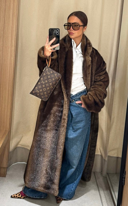 Manteau long en fourrure vegan